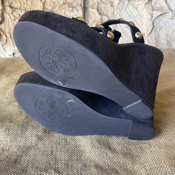 TORY BURCH Sandals Brown Suede Strappy Studded Wedge A9A Retail $398 Siz… - Picture 9 of 10